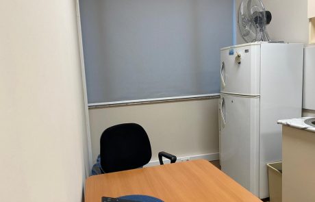 Jalüz sifarişi, Türkiyə istehsalı parçadan, satış və qüraşdırma, anbardan mənzillərə kataloqların çatdırılması, münasib qiymətə jalüzlər. Pilsə, rülon, zebra, vertikal jalüzlərin satışı.