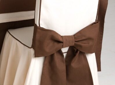 Stul üçün çexollar, sifarişlə hazırlanan, istənilən fason və dəbdə, restoranlar və şadlıq sarayları üçün.