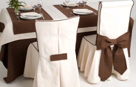 Stul üçün çexollar, sifarişlə hazırlanan, istənilən fason və dəbdə, restoranlar və şadlıq sarayları üçün.