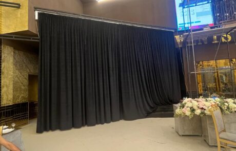 Avtomatik pərdələr, pultla idarə olunan pərdələrin satışı.